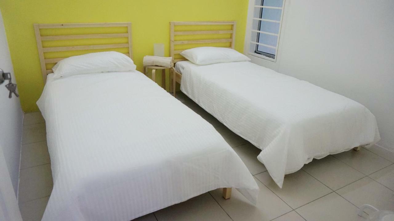 E'S Suite- Homestay That Fits 8 Pax Comfortably. Ipoh Extérieur photo